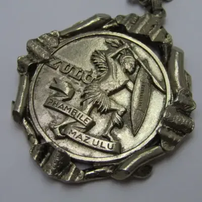 Costume jewellery Phambile Muzulu ZULU pendant and necklace - 39cm