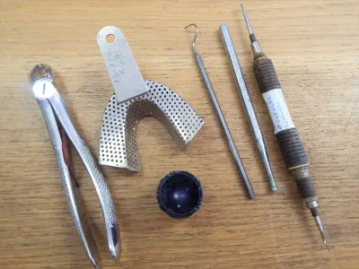 Lot of 6 dentist tools