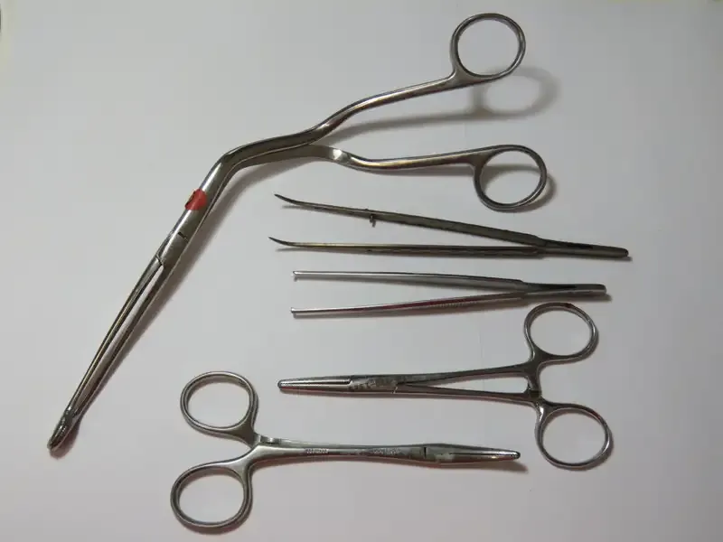 Lot of 5 doctors tools