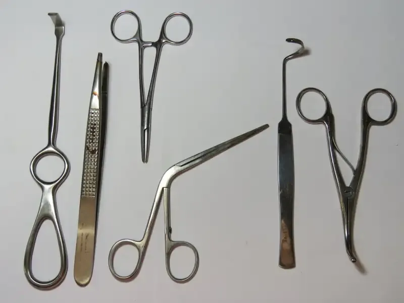Lot of 6 medical tools