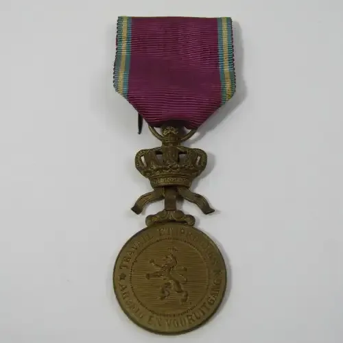 Belgium Army bronze medal of the crown order