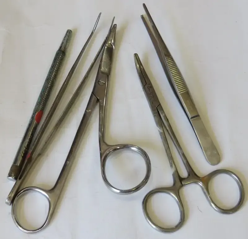 Lot of 5 doctors tools