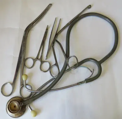 Lot of 5 doctors tools