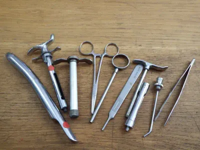 Lot of 9 medical tools