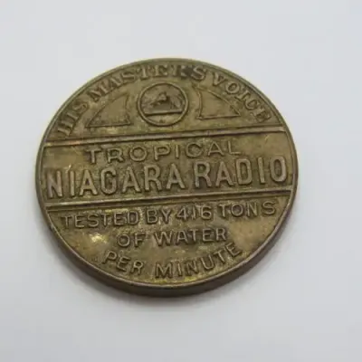 His Master`s Voice - Tropical Niagara radio 1938 medallion