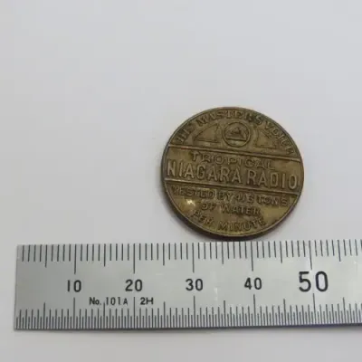 His Master`s Voice - Tropical Niagara radio 1938 medallion