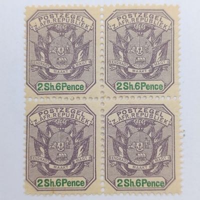 ZAR Block of 4 stamps SACC 231 mint 2 Shillings six Pence