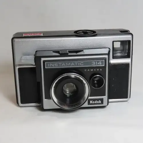 Kodak Instamatic 314 in original box and with carry case