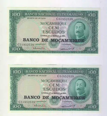 Lot of 2 Mozambique 1961 issue 100 Escudos banknotes with 2 consecutive numbers