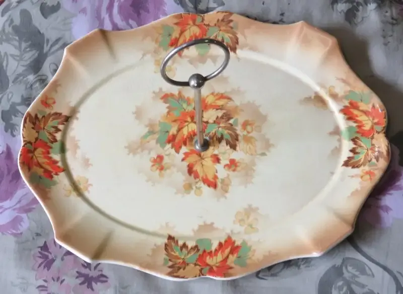 English ware Autumn leaves cookie platter
