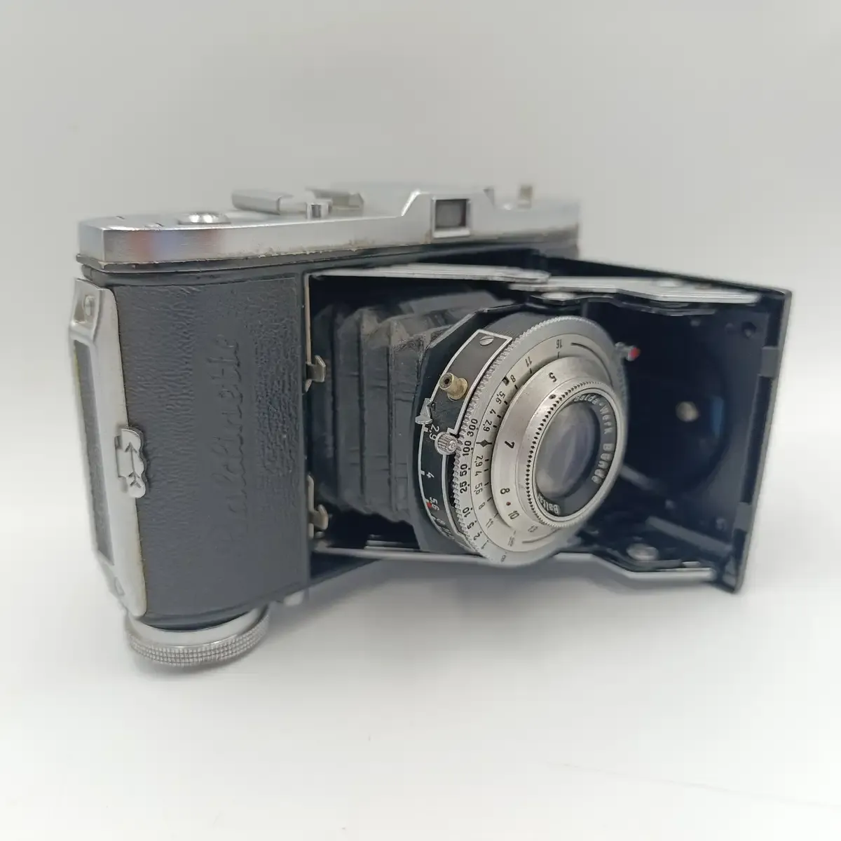 Vintage 1950`s Balda Baldinette 35mm camera with Baltar 1:2.9 / 50mm lens - top turning knob