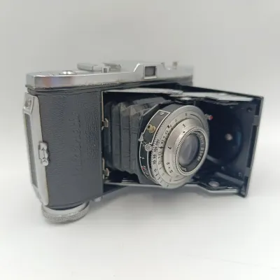 Vintage 1950`s Balda Baldinette 35mm camera with Baltar 1:2.9 / 50mm lens - top turning knob