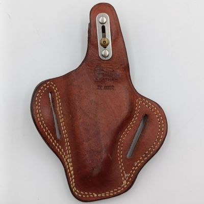 Wl Paso Leather right hand gun holster for 32 Auto