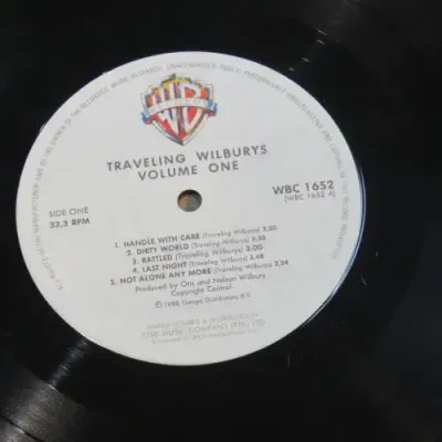 Vintage Vinyl record LP 33 rpm The Travelling Wildbury`s - Tusk records 1988 - WBC 1652