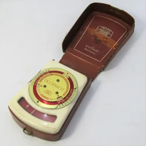 Vintage Zeiss Ikon Ikophot light exposure meter