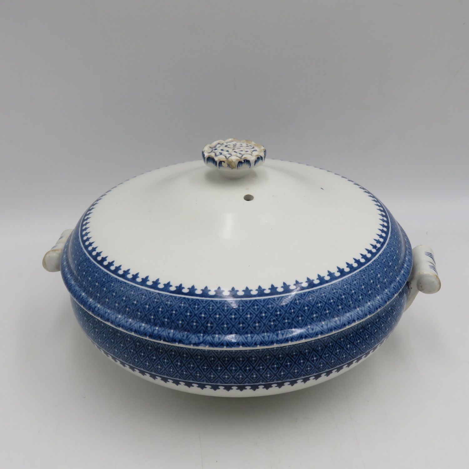 Antique  Lynn Wedgwood Etruria serving bowl with lid - lid handle chipped.