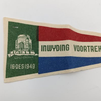1949 Voortrekker monument inwyding pennant flag - excellent condition