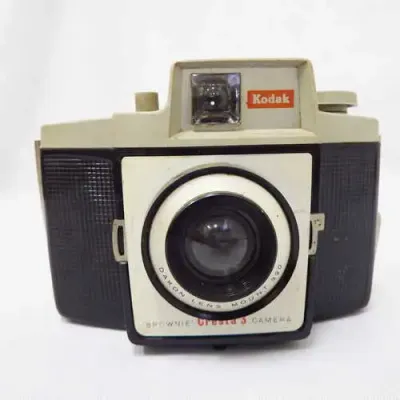 Vintage Kodak Eastman Brownie Cresta 3 film camera with 320 mount dakon lens