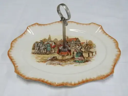 Vintage Sandlandware cookie server