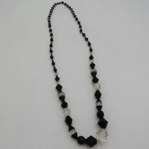 Black bead necklace with crystals - Possibly Jet - Length 62 cm