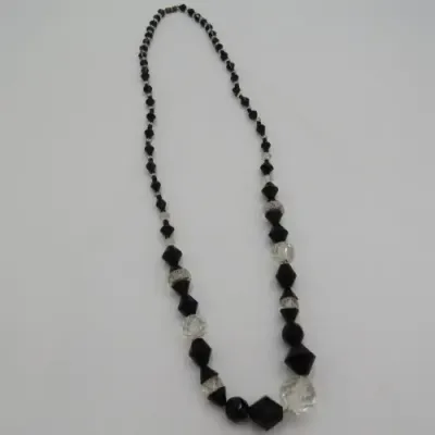 Black bead necklace with crystals - Possibly Jet - Length 62 cm