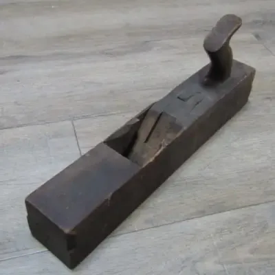 Pair of antique planers - no blades - 43 x 7cm