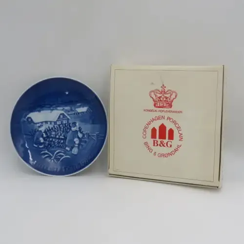 Biny &amp; Grondahl 1982 The Christmas Tree plate in box