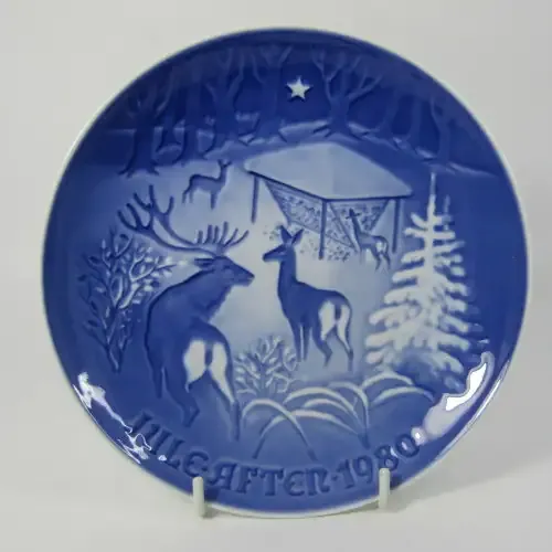 Bing &amp; Grondahl 1980 Christmas in the Woods plate in box