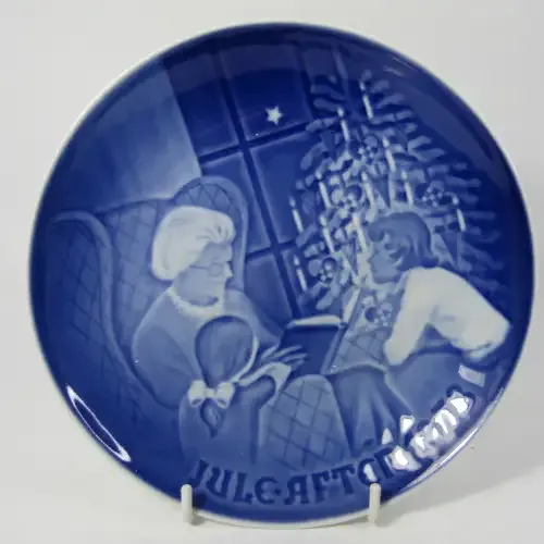 Bing &amp; Grondahl 1978 a Christmas Tale plate in box