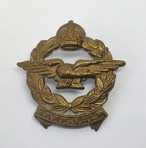WW2 SA Air Force cap badge