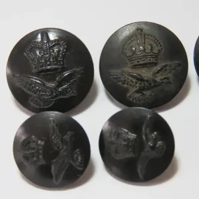 South African Air force buttons 2 sizes made in Bakelite - Scarce - 5 Buttons