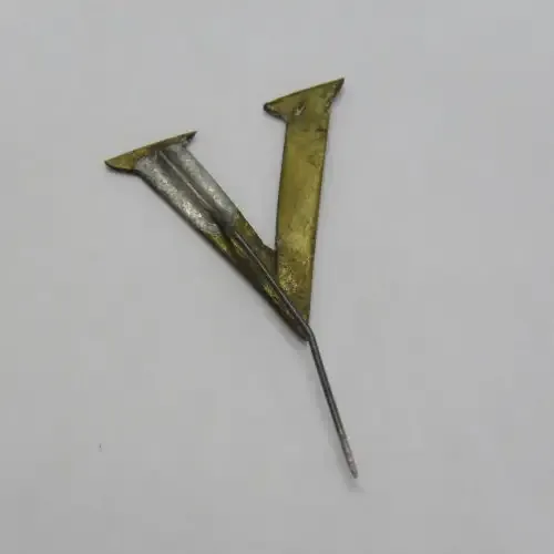 WW1 Victory pin badge