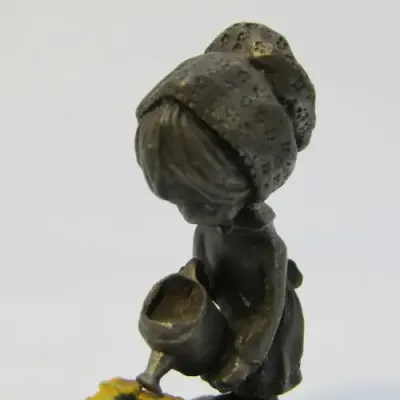 Artil Utrecht small pewter figurine