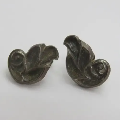 Vintage silver screw on earrings - Weighs 8,0 grams
