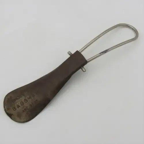 Vintage Bagshaw foldable shoe horn