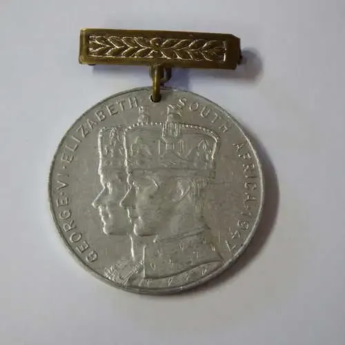1947 South African Royal visit medallion - Aluminium