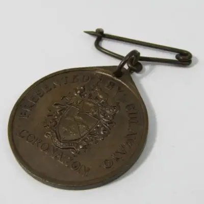 Rhodesia 1953 Queen Elizabeth Coronation medallion presented by Bulawayo