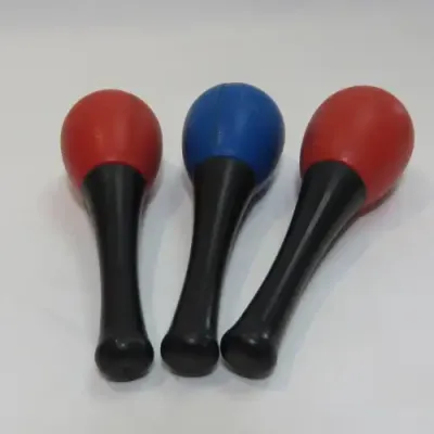 Lot of 3 vintage toy musical maracas shakers