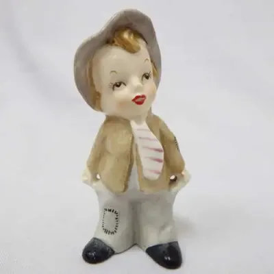 Vintage Poor man 3228 porcelain figurine