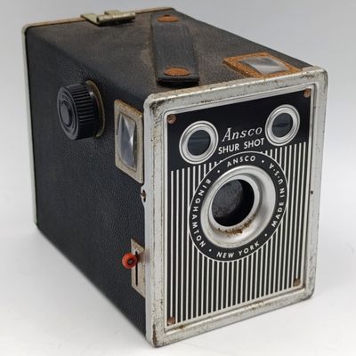 ANSCO SHUR SHOT Brownie type camera