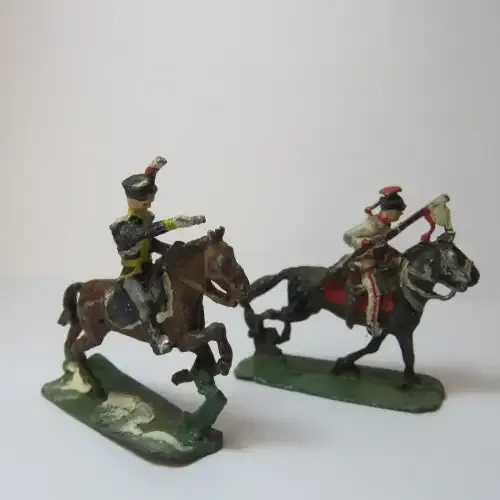 Pair of vintage cavalry lead soldiers - 30 mm soldiers