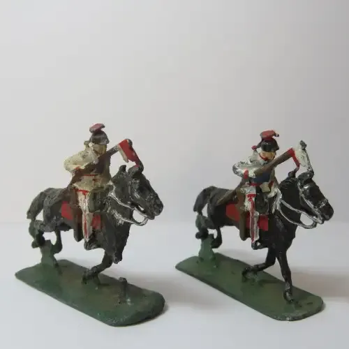 Pair of vintage cavalry lead soldiers - 30 mm soldiers