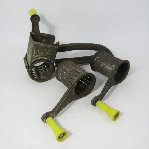 Vintage MOULI grater / cutter - handheld