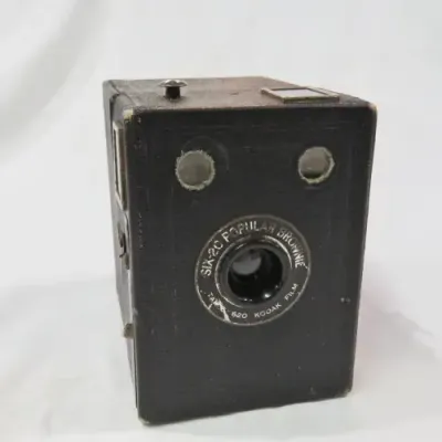 Vintage Kodak Six-20 Popular Brownie box camera