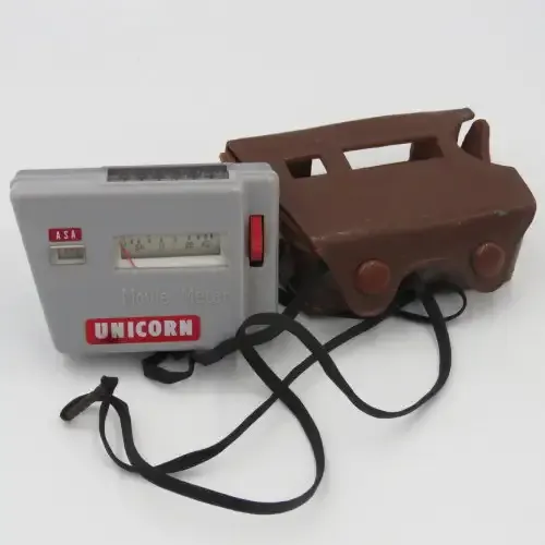 Unicorn light meter in leather case - not working