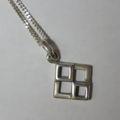 Sterling silver necklace and pendant - Weighs 3,3 grams