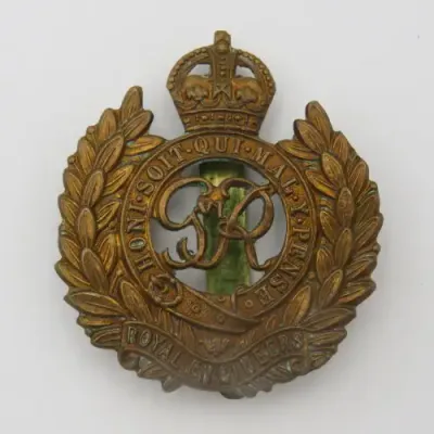 WW2 Royal Engineers cap badge