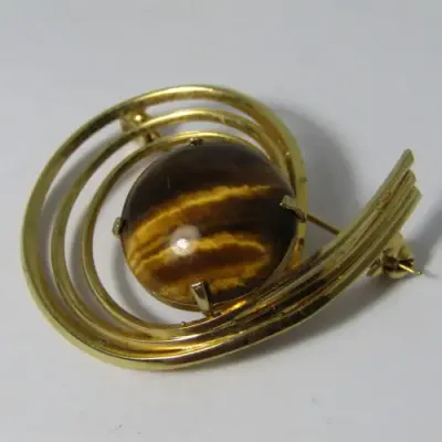 Gold coloured Tigers Eye brooch