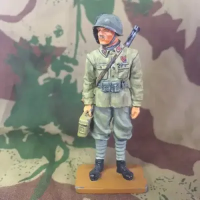 WW2 1944 Italian 2nd infantry division lead soldier - DelPrado collection