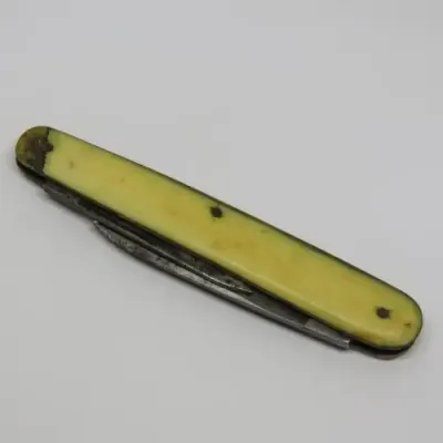 Vintage Potter 2 blade pocket knife with damaged bone handle